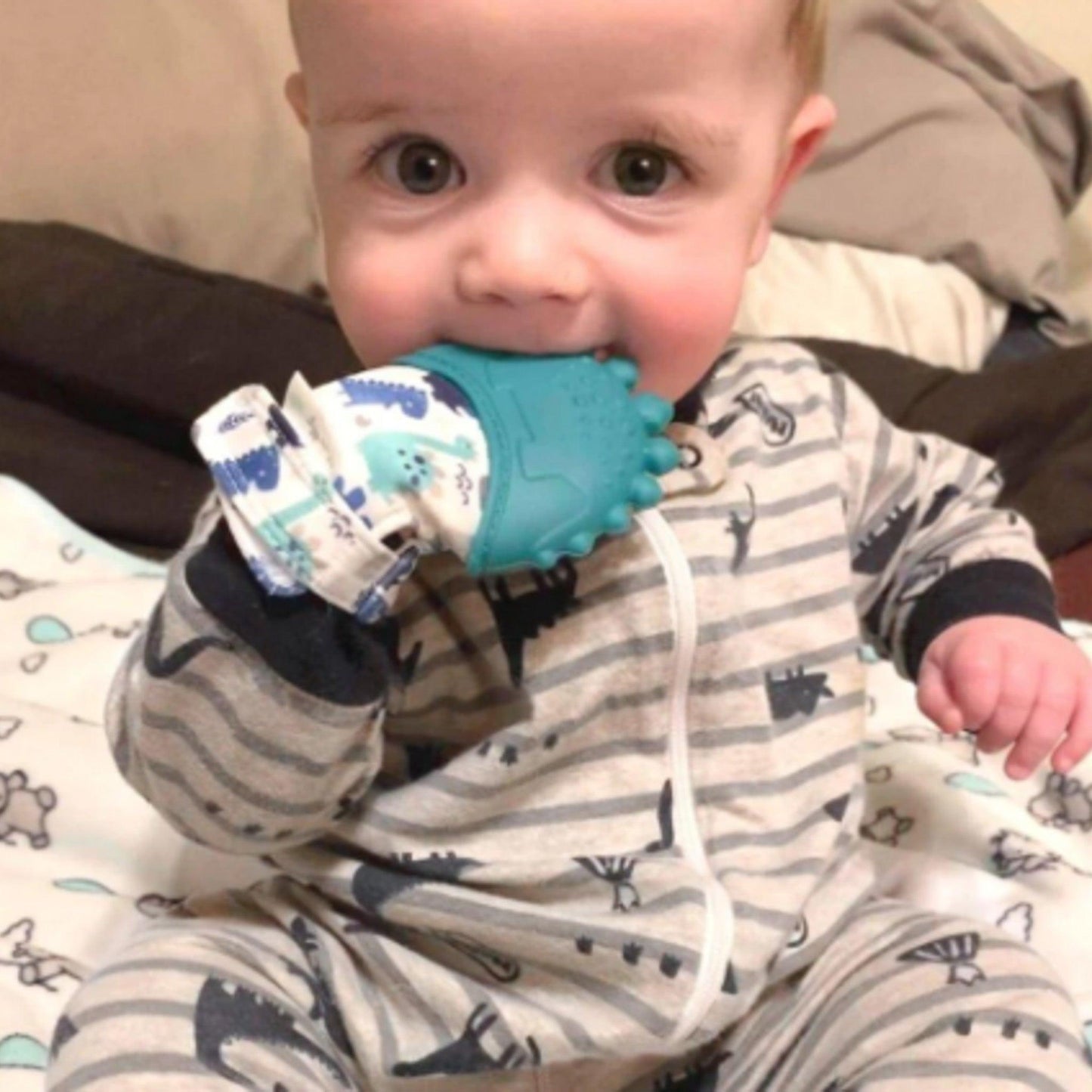 Itzy Mitt™ Teething Mittens