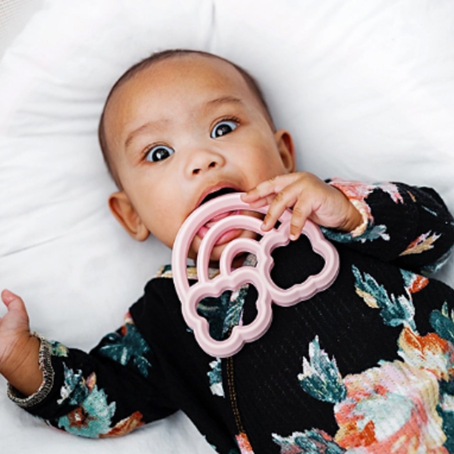 Itzy Ritzy - Chew Crew™ Silicone Baby Teether